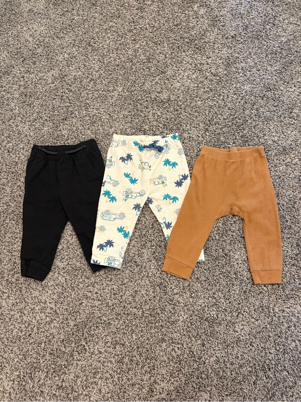 3 Jogger Pants